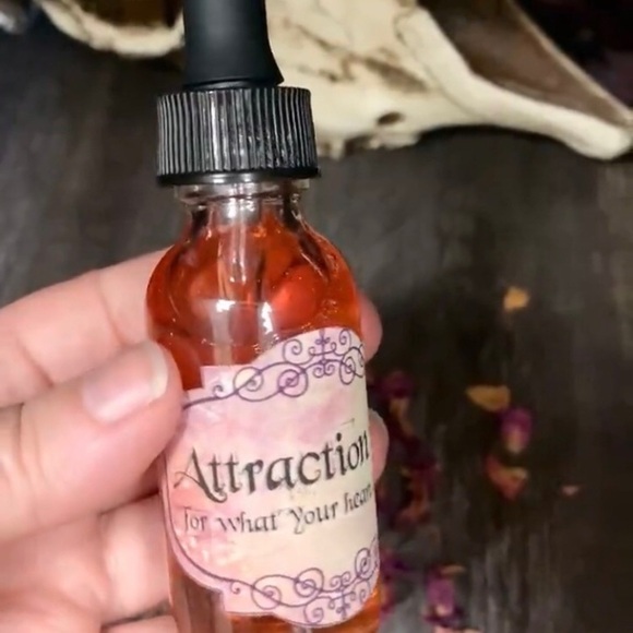 New! Of Forest and Fae Attraction Ritual Oil - Picture 2 of 5